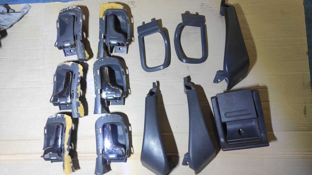 Ручки відкривання внутрішні нікельовані на Віто 638 2.2 цді