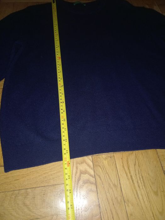 Продам свитер шерсть Benetton p S