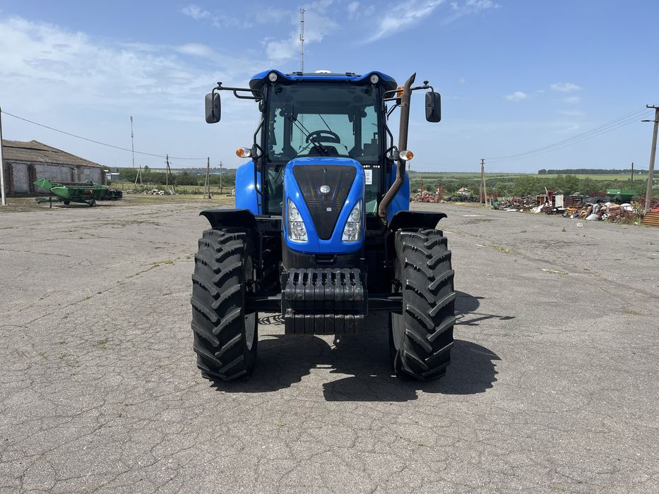 Продам Трактор New Holland