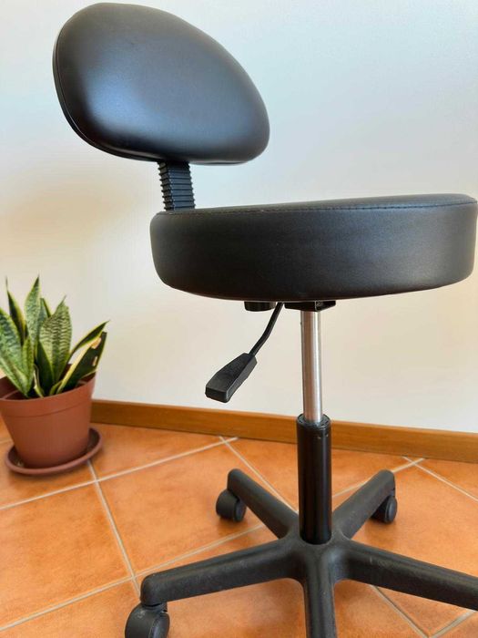 Marquesa Estética com cadeira ajustável - Usada poucas vezes