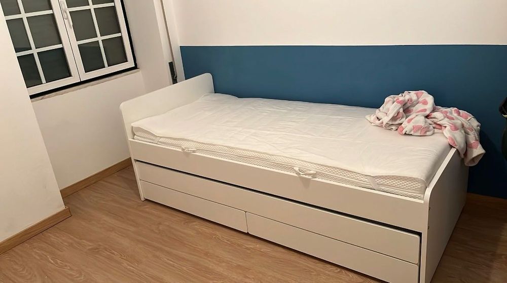 Cama de solteiro IKEA