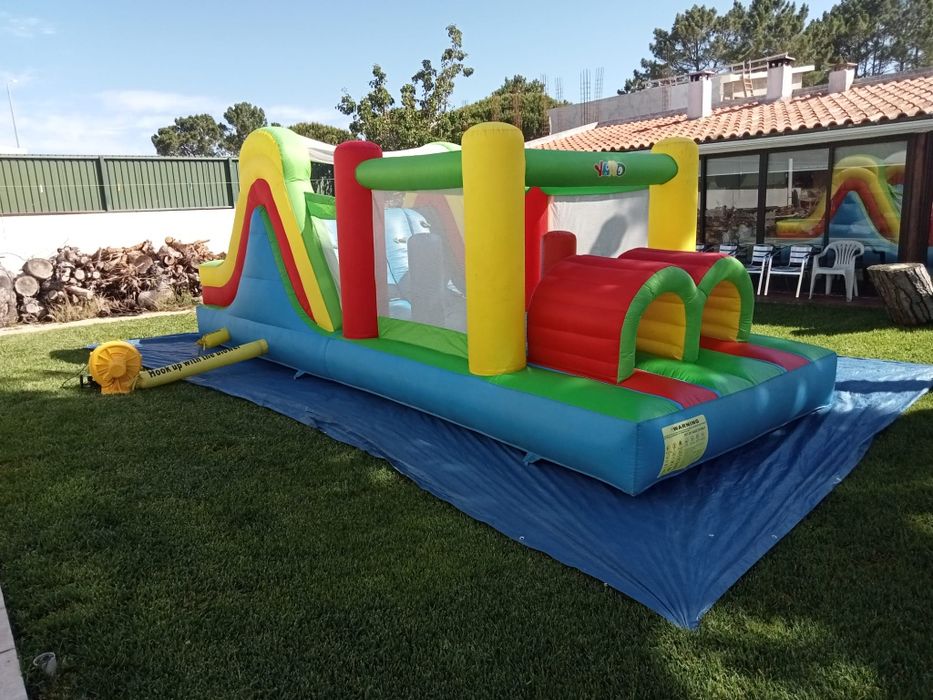 Vende se 2 insufláveis usados