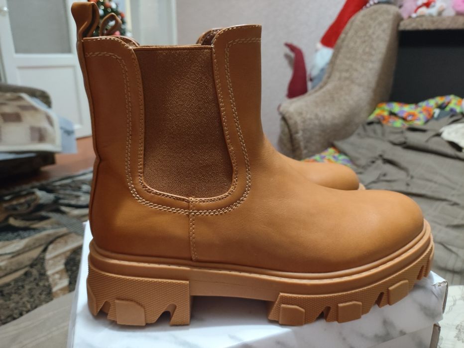 Продам демісізоні сапожки