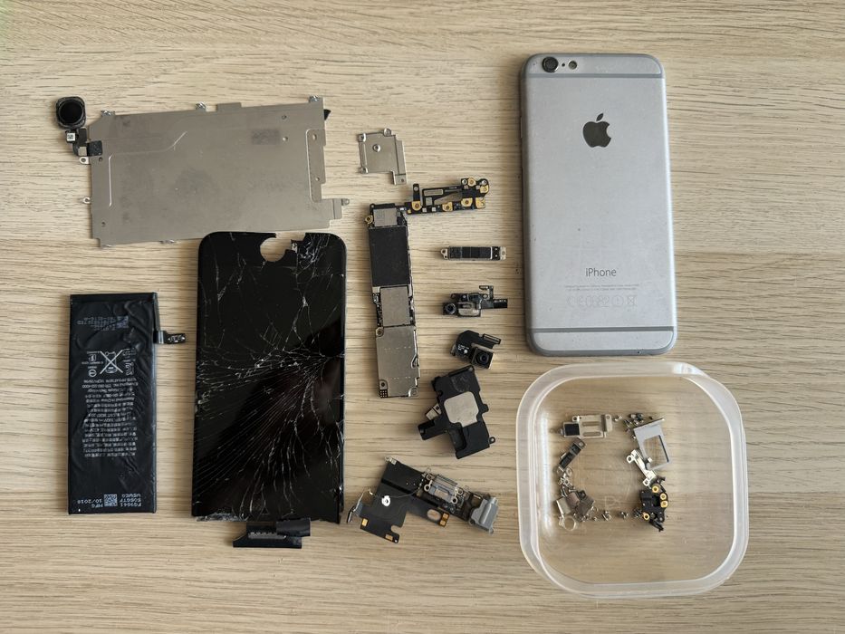 Telefon I phone Iphone 6 na wszystkie części bez wyświetlacza