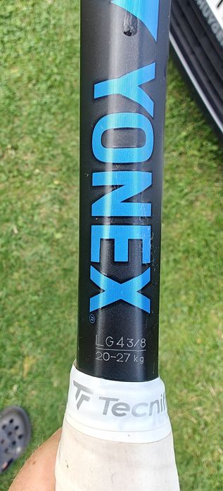Rakieta Yonex Ezone 100 Isometric torba piłki Head