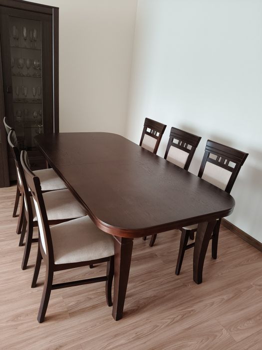 Stół rozkładany do salonu