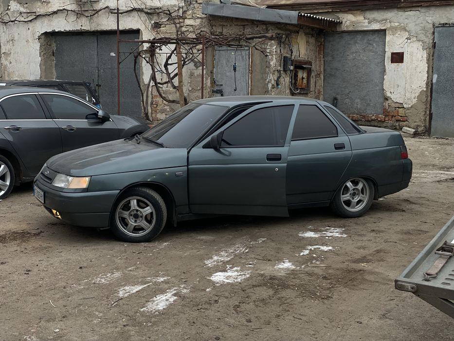 Продаю ВАЗ 2110 1,6 16кл .