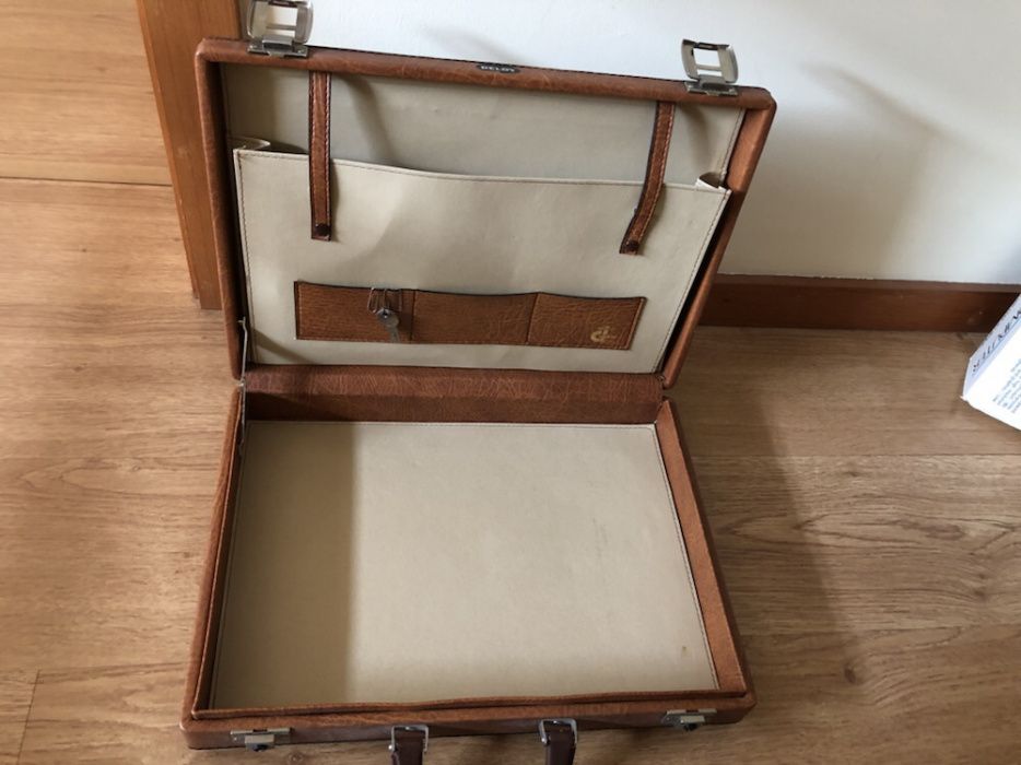 Mala Executivo Couro