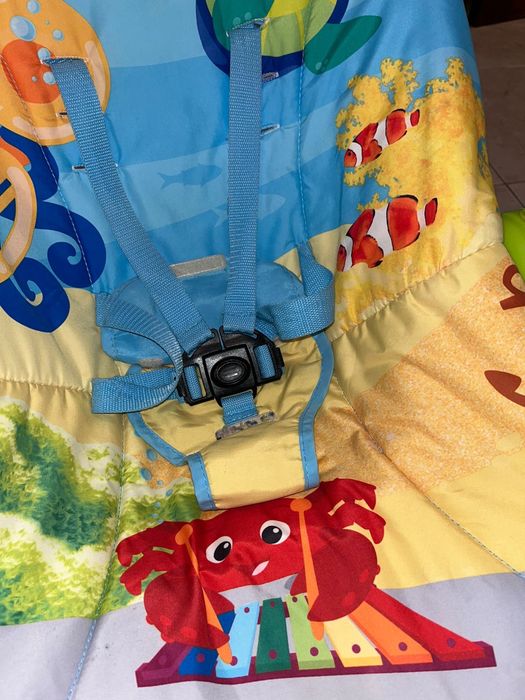 Espreguiçadeira de bebe com musica e vibracao