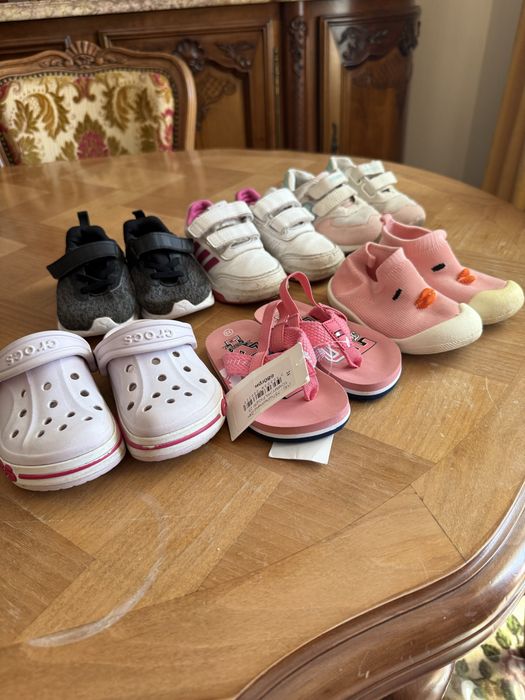 Crocs  красовки puma adibas  вʼєтнамки tommy Hilfiger 23 розмір