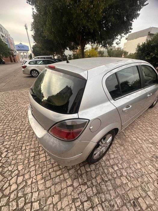 Opel Astra Gesoleo 2007 — photo 2