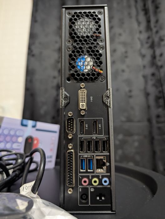 acer INTEL CORE 7, 8g DDR3, 256gb.

SRURN 3.10GHZ