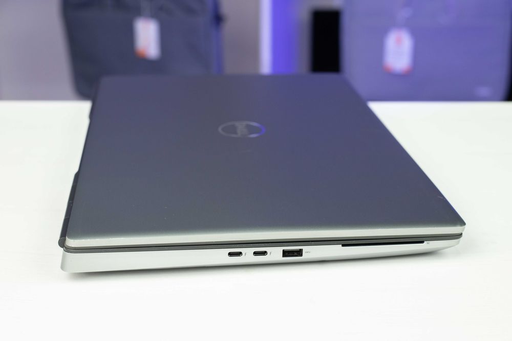 Dell Precision 7750 i7-10850H 32RAM 1Tb SSD RTX 3000 FHD 17,3”