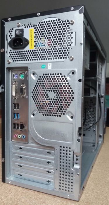 Intel Desktop Computer64585683008769124