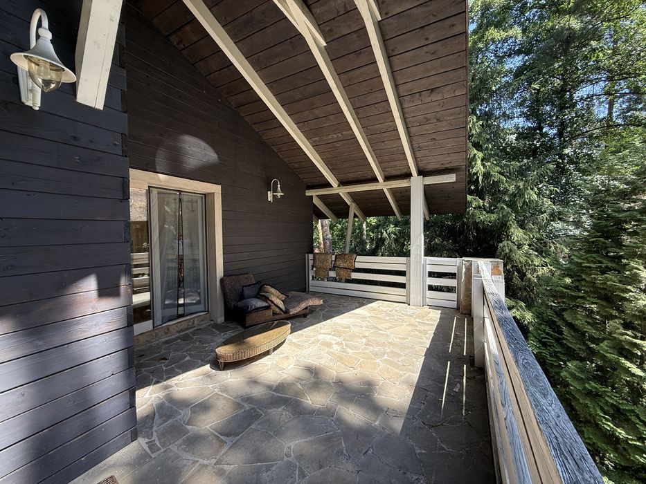 Дом 300 кв.м, Романков, Закрытый КГ, Бассейн