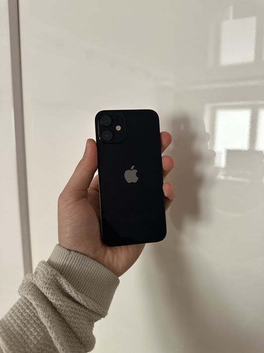 В продаже iPhone 12 Mini!