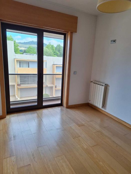 T2 Zona Residencial com acessos rápidos