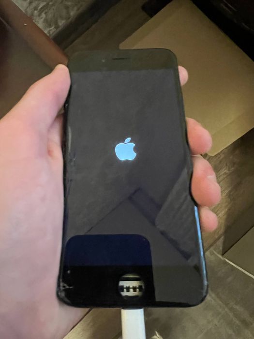 Лот з 10 старих айфонів