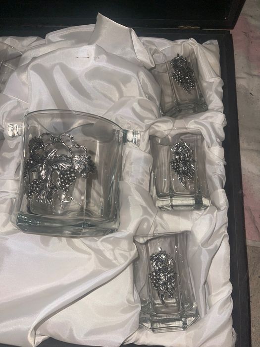 Conjunto de whisky/licor aplicações em estanho – caixa original