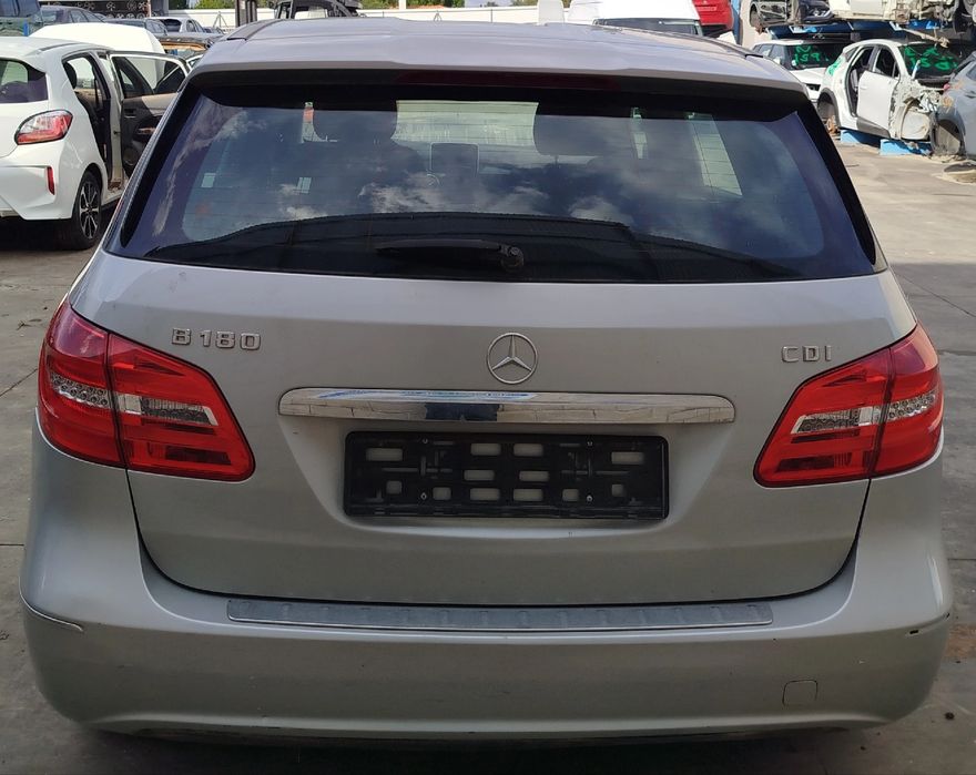 Para peças MERCEDES-BENZ Classe B (W246, W242)