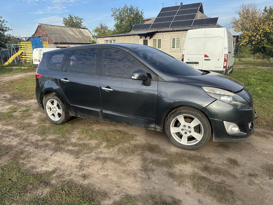 продам Рено гранд Сеценік