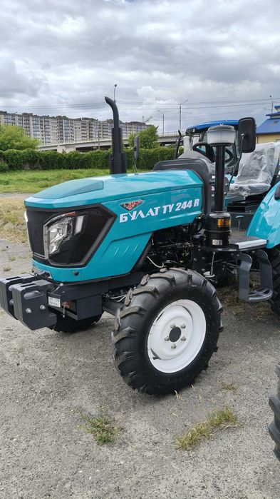 Трактор БУЛАТ TY244R Булат 244 рівна підлога реверс примусова навіска компресор з ресивером 2026