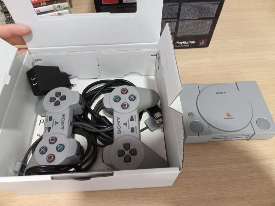Playstation Classic è la nuova mini console da 99 Euro