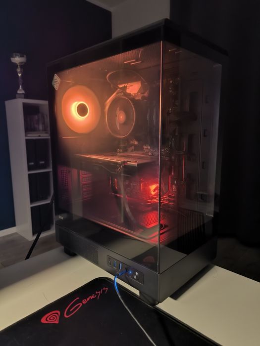 Ryzen 5/ 16 GB RAM/ RX 580