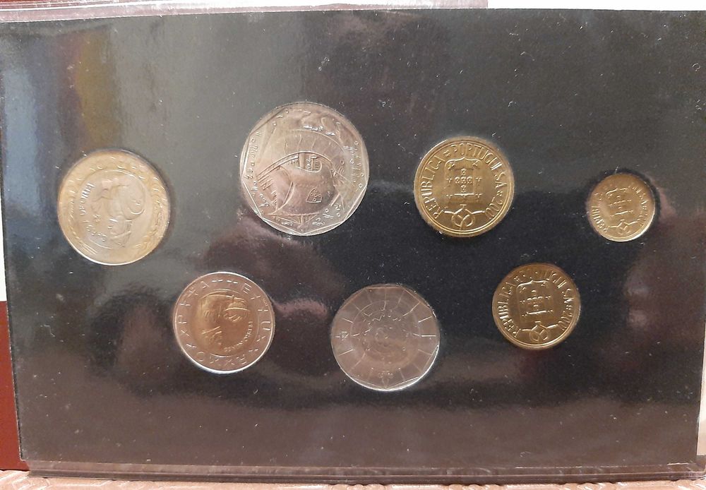 Últimas Moedas de Escudos