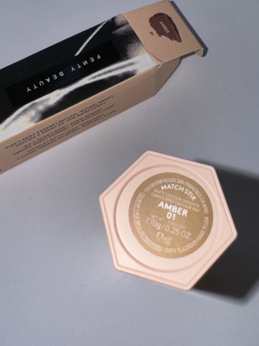 Stick do konturowania brązer fenty beauty
