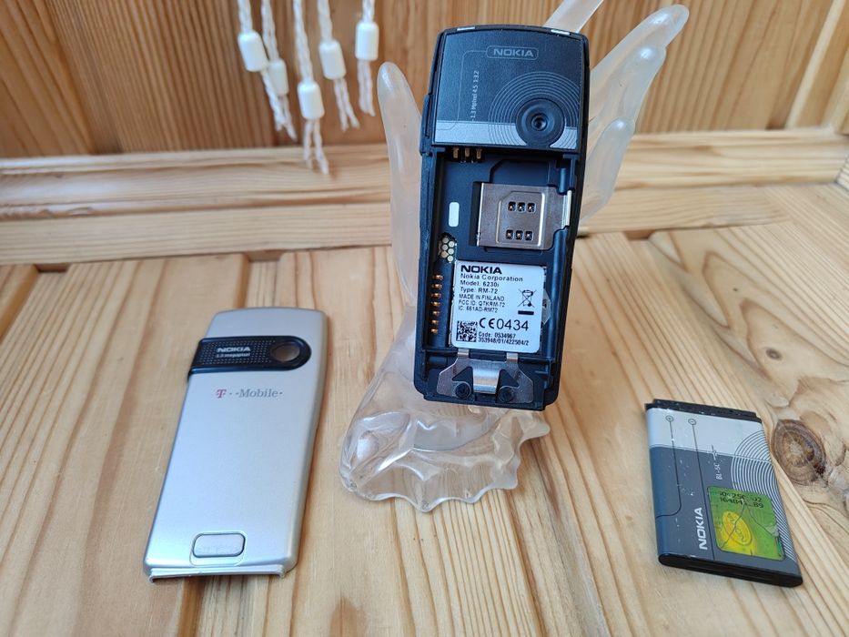 Nokia 6230i      .