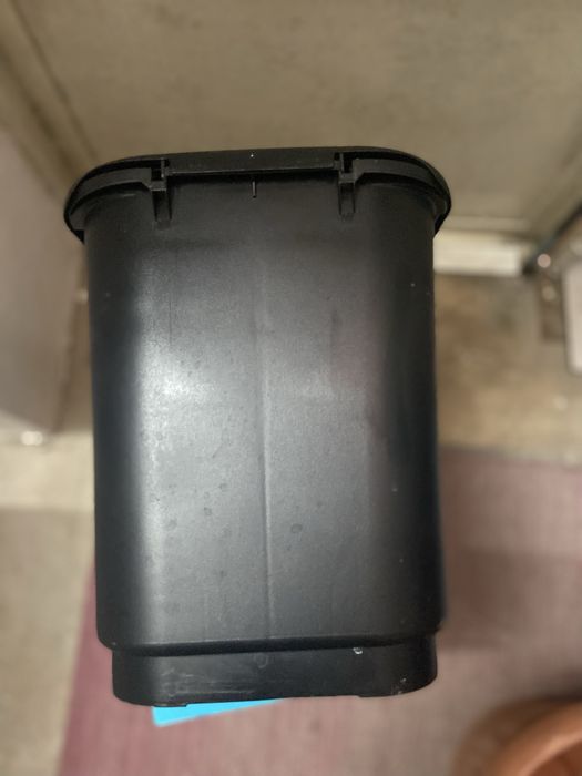 Caixota de lixo para casa de banho