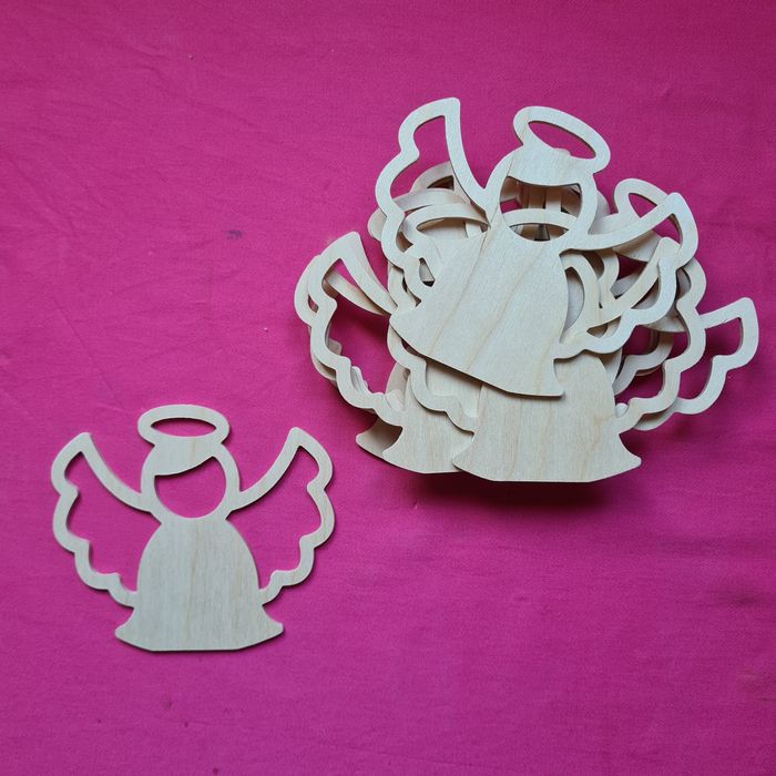 Anjinhos em madeira