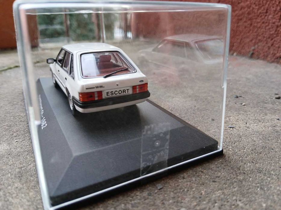 Ford Escort GL 1982 Salvat 1:43 model samochodu