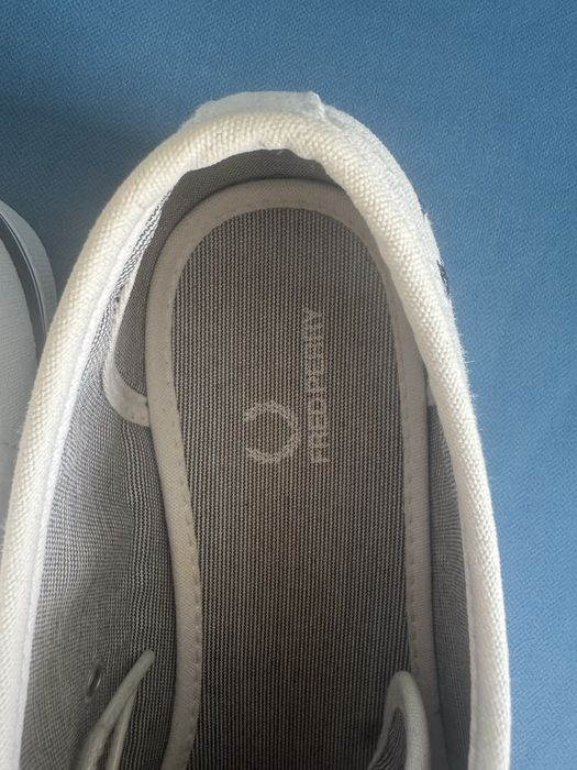 Мокасины, кеды белые