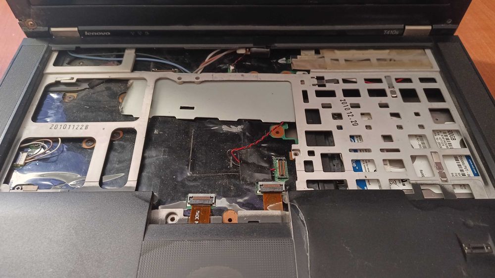 ThinkPad T410S 14" (core i5/4Gb/eSATA під сервер, безшумний, тонкий)