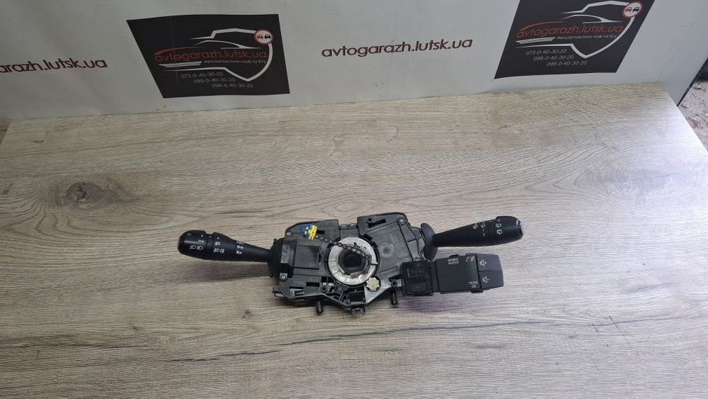 Шлейф під рульовий Renault Sandero перемикач поворотів Sandero