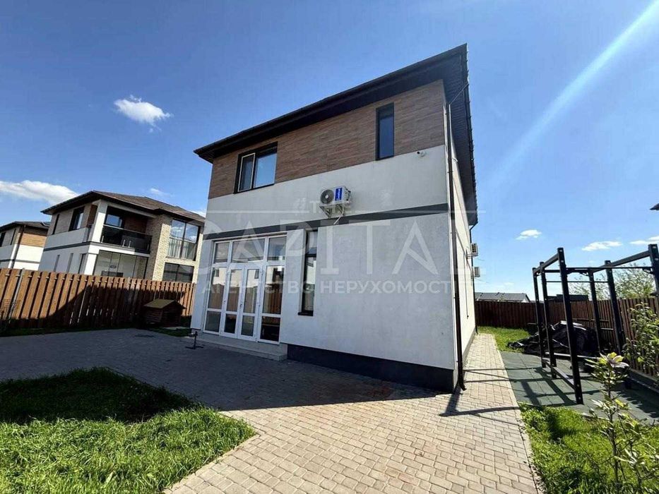 House in Kyiv, Chervonyy Khutir, Rembaza - View 5