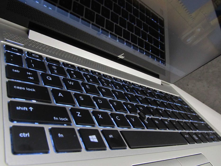 Gaming HP EliteBook 745 G5 Ryzen 7 Pro 8GB dysk 256SSD Vega 10 Laptop