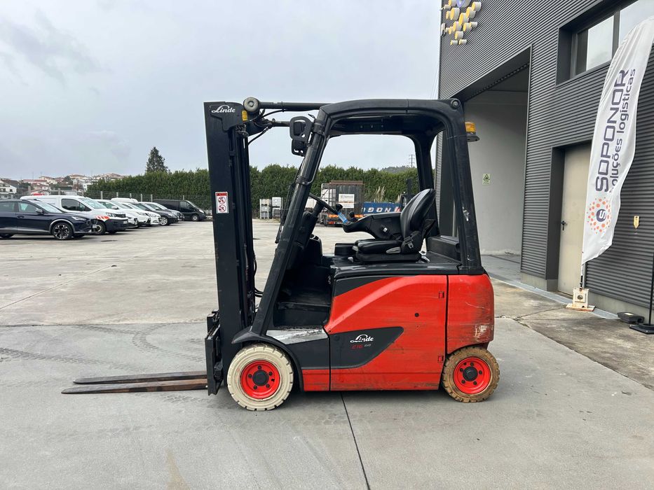 Empilhador Linde 1600 Kgs Elétrico