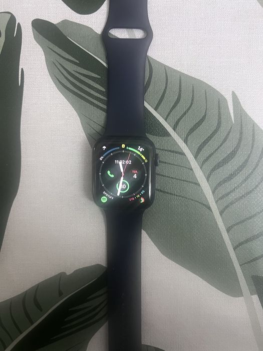 Vendo APPLE WATCH com carregador