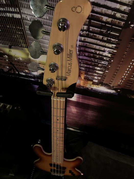 Baixo marcus miller bass