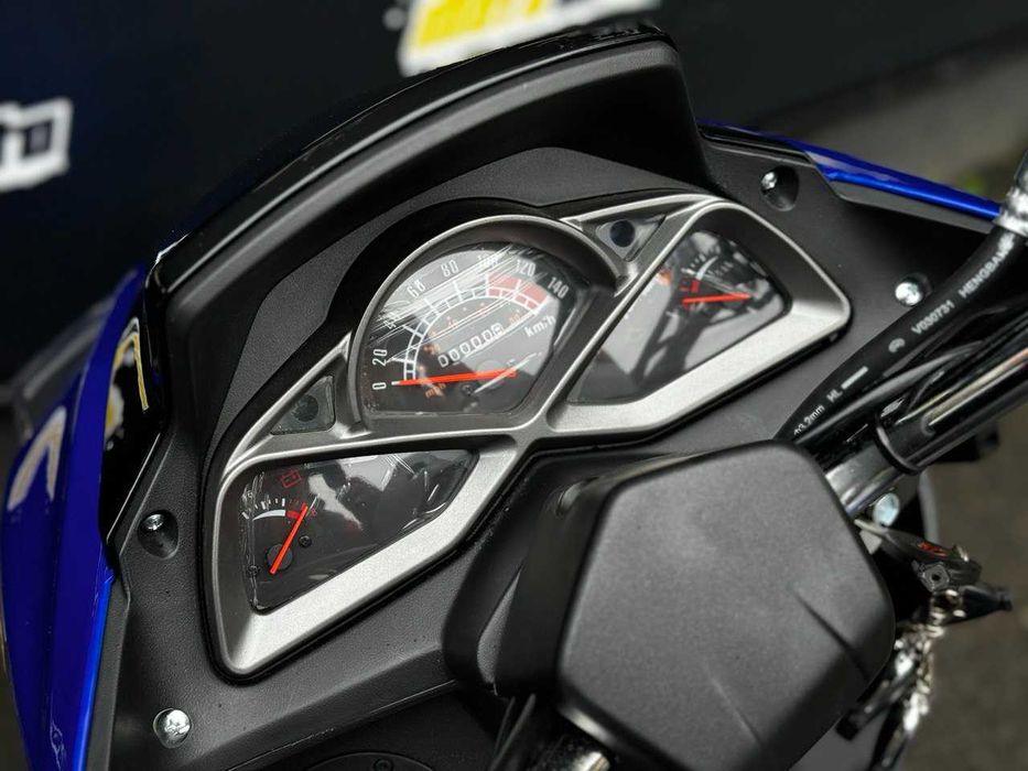 Скутер SPARK SP150S-18