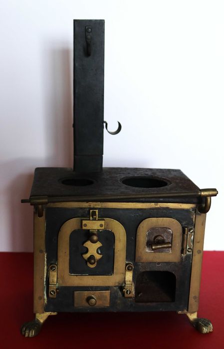 Fogão a lenha miniatura, brinquedo antigo