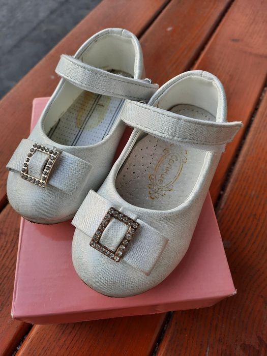 Туфельки нарядні