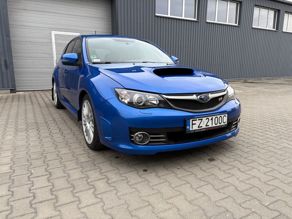 Subaru Impreza STI, polski salon