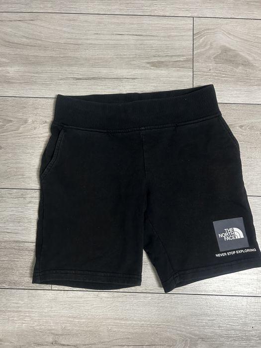 Шорти The North Face p.140