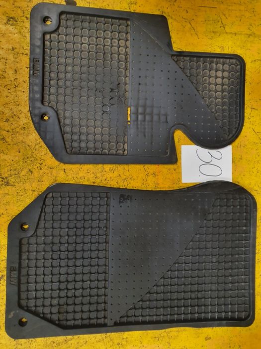 BMW E36 Czarne Gumowe Dywaniki Wycieraczki Oryginał BMW 30 Części BMA