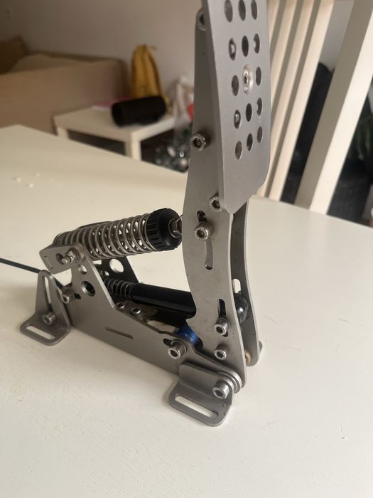 Pedaiis simracing Heusinkveld Ultimate Plus (com base incluida