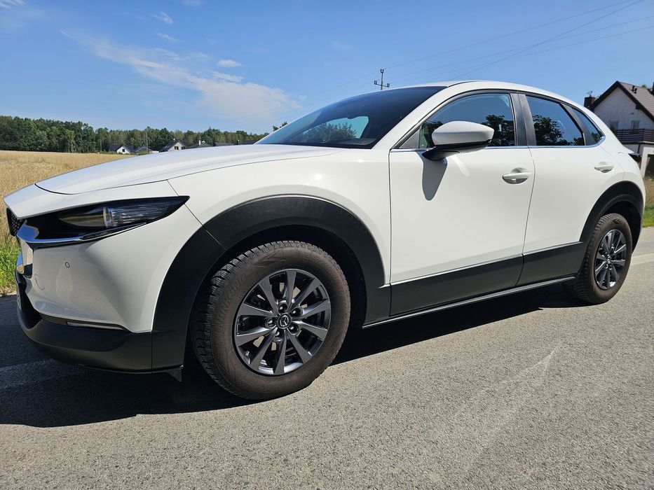 Mazda CX-30 Sprzedam Mazdę CX-30 z 2021 roku z niskim przebiegiem, bezwypadkowy.